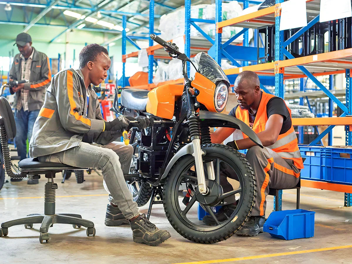 Illustration of Electric Motorbike Manufacturers Comparison