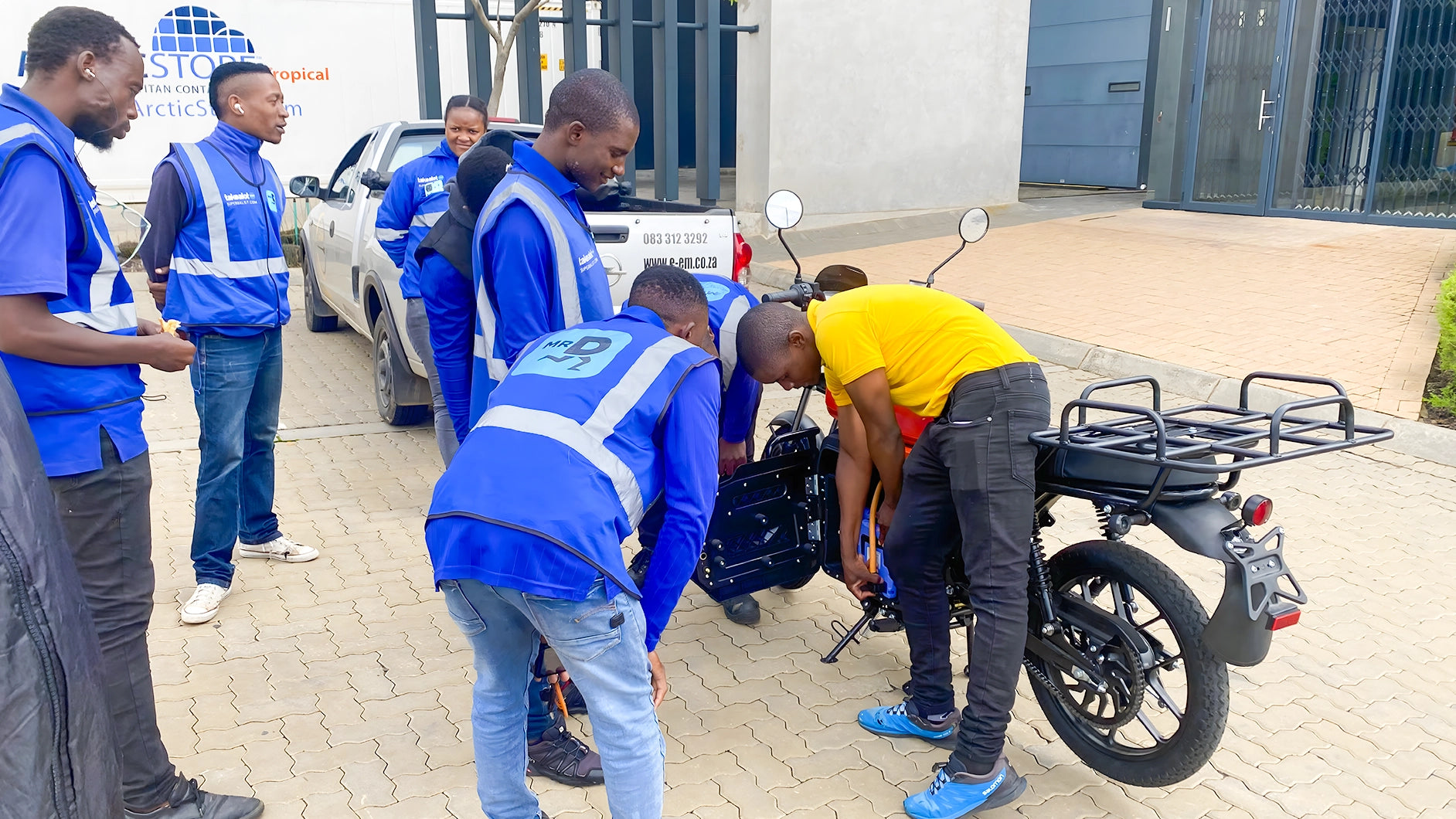 Establish_an_operation_team