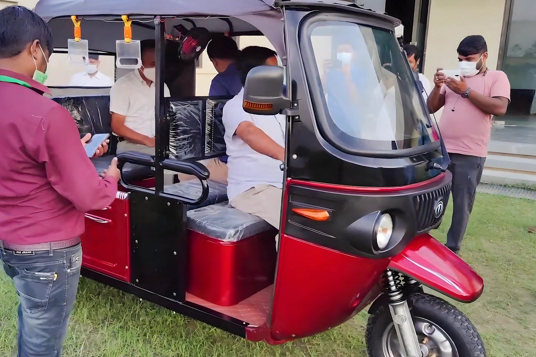 Tourist_Campus_Shuttle_Operations_Maintenance_Support