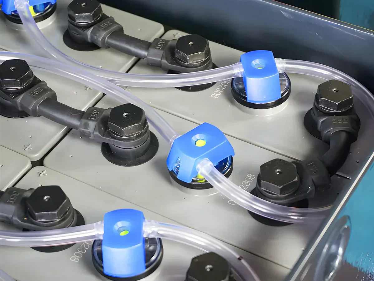 How to Replenish Electrolytes in a Lead-Acid Battery: The Right Way to Add Water