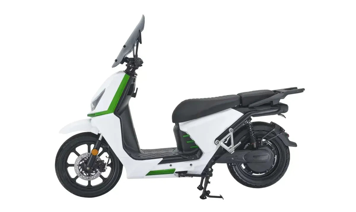 72V 4000W Electric Scooter with long range 2