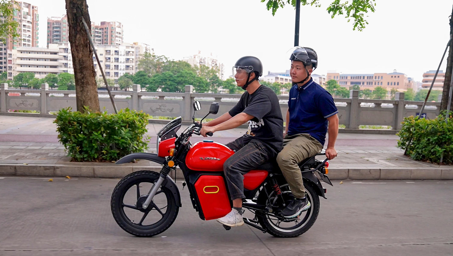 8_Zero_Emissions_and_Low_Noise