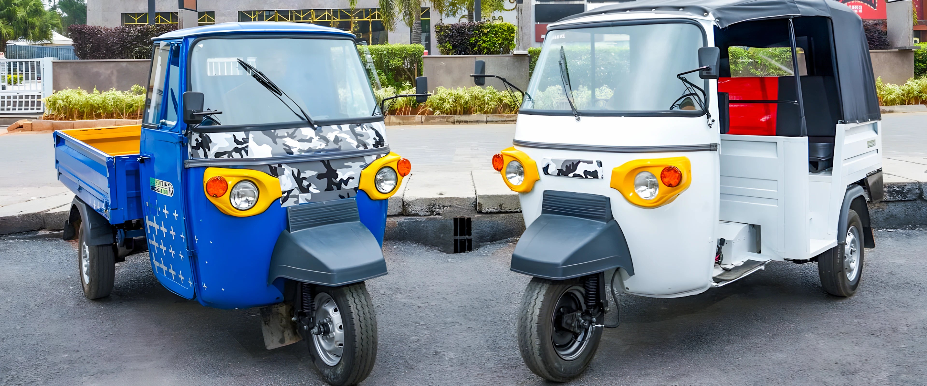 City_Cab_Tourist_Campus_Shuttle_Solutions_-_Custom_E-Rickshaw_Four-wheelers