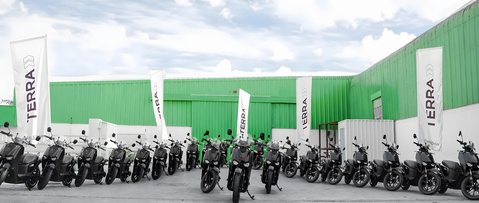 Deployed 150 battery packs and 10 smart swap stations to serve food delivery riders in the core urban areas of Dubai.